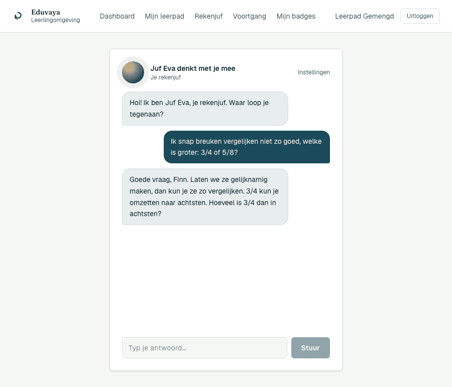 Schermafbeelding van een echt gesprek met Juf Eva, waarin een leerling vraagt welke breuk groter is en Juf Eva met een sturende vraag helpt in plaats van het antwoord te geven.
